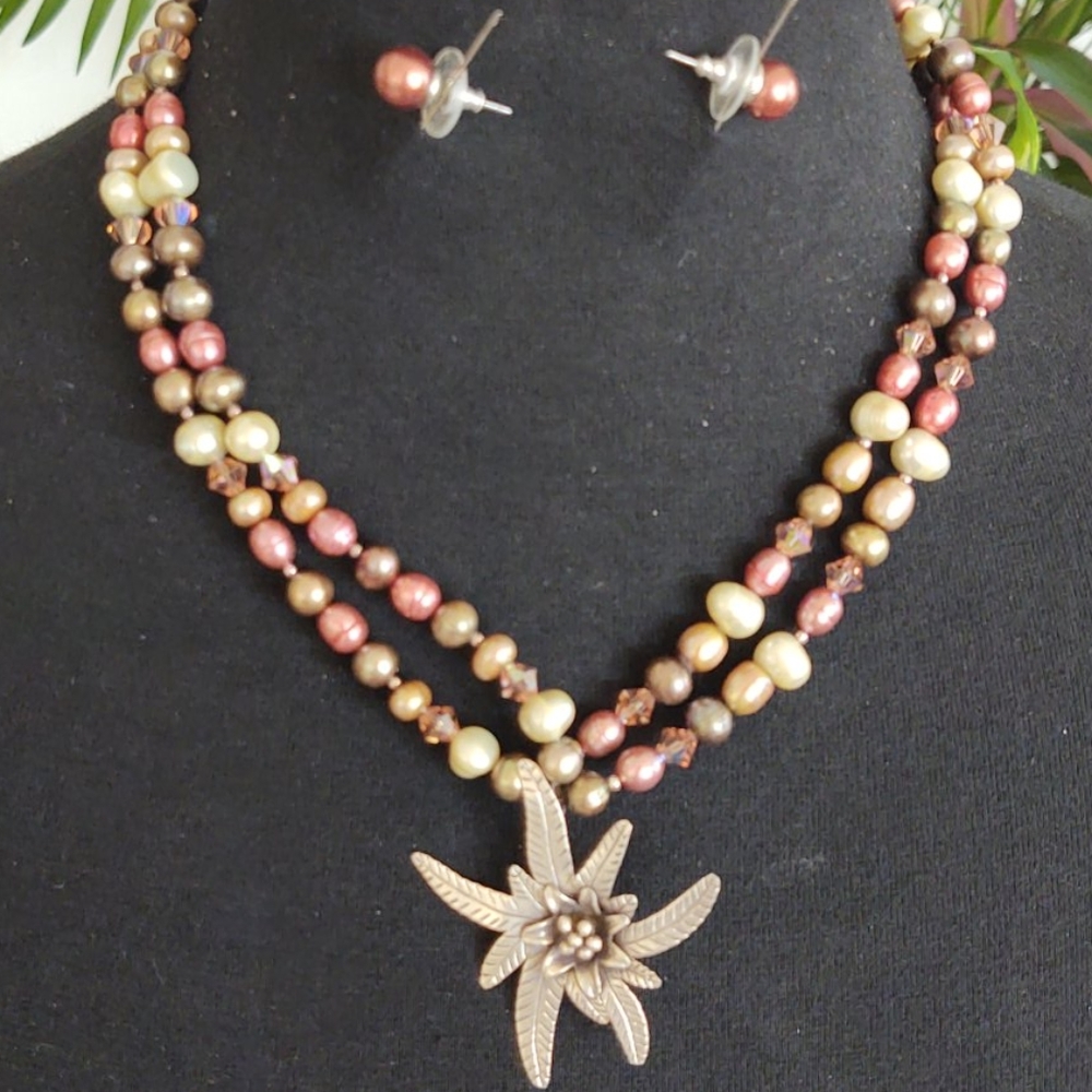 NWT Hand Crafted Necklace and Earring Set